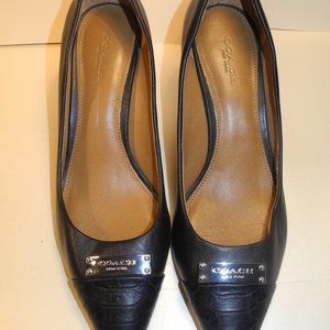 Coach Pumps - Black pointed toe leather heels